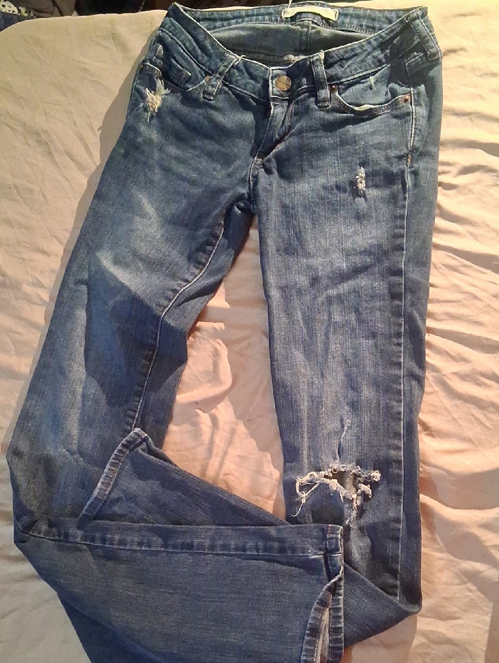 Women's Bullhead Black Distressed Blue Denim Jeans
